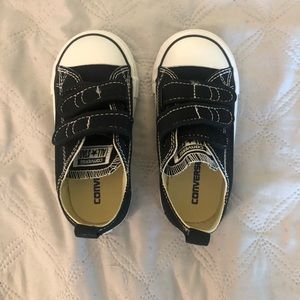 Converse Black Sneakers - New